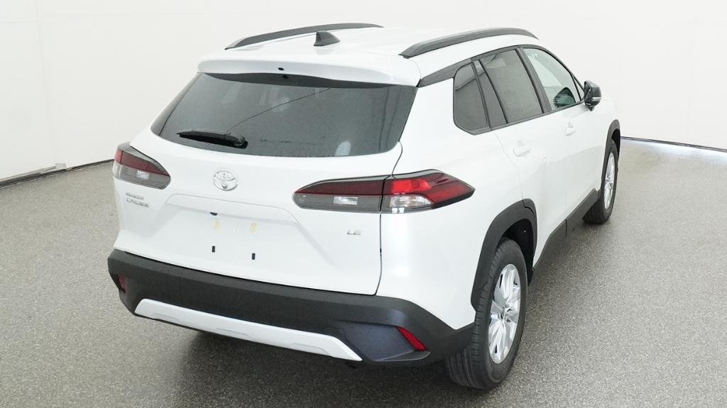 New 2026 Wind Chill Pearl Toyota LE image 4