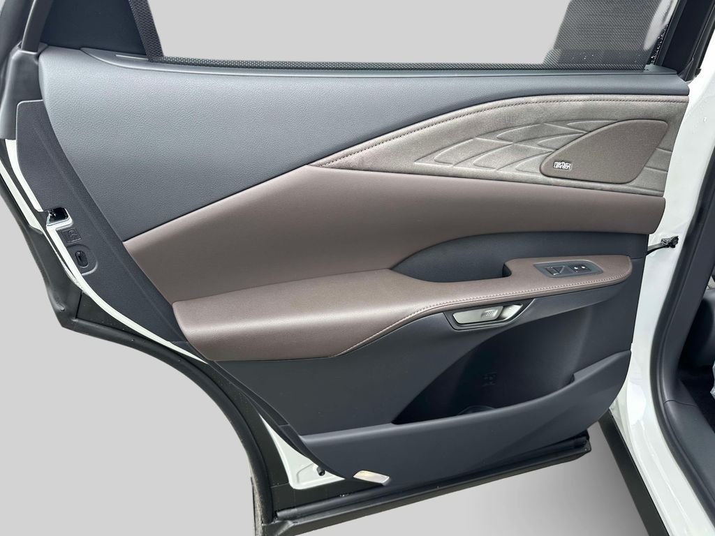 2026 Lexus RX 450h+ Luxury - Photo 17