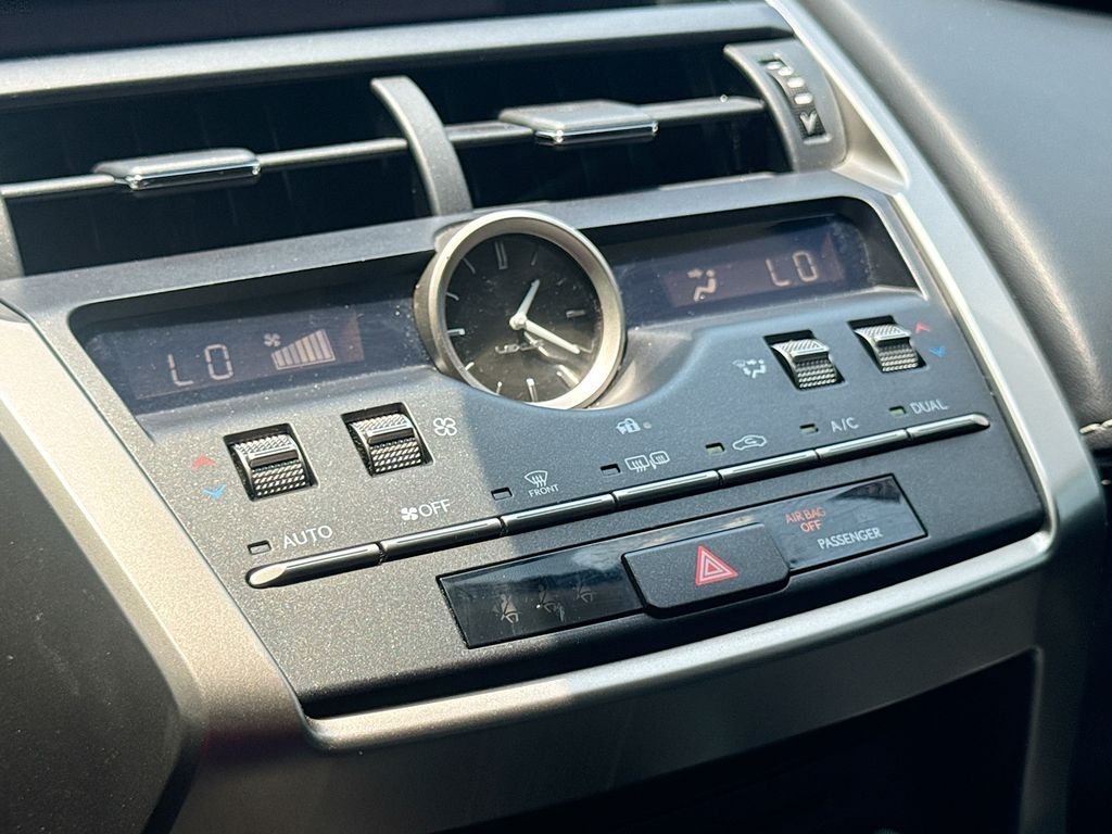 2020 Lexus NX 300 - Photo 28