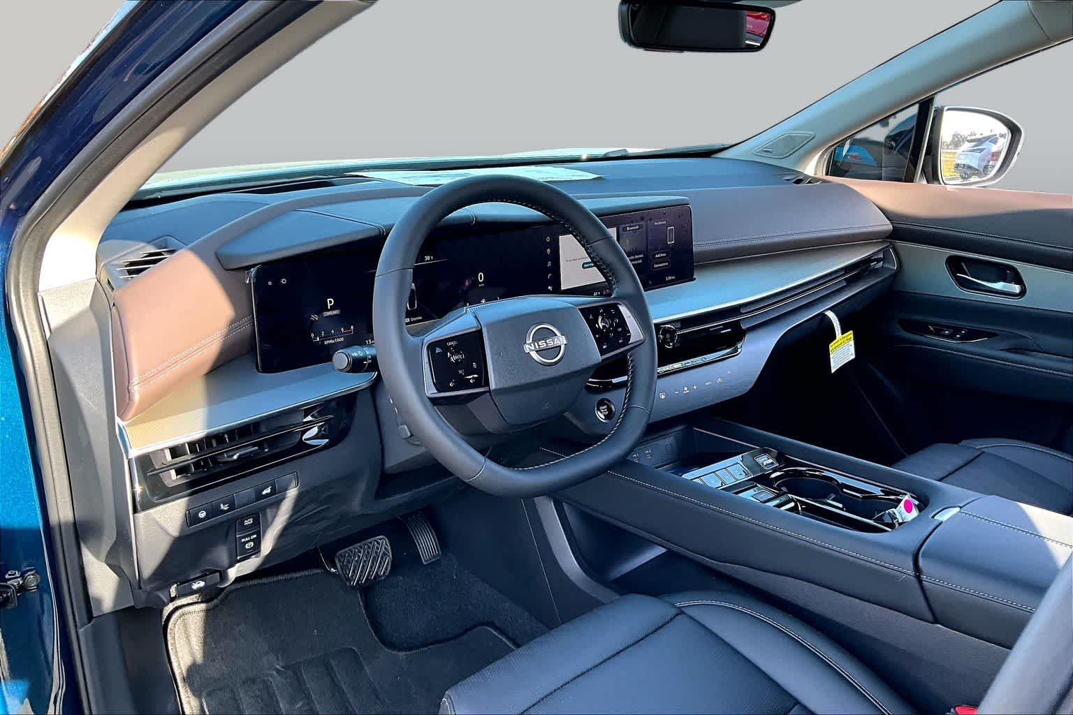 New 2026 Aurora Blue Pearl Metallic / Super Black Two-tone Nissan Platinum image 8
