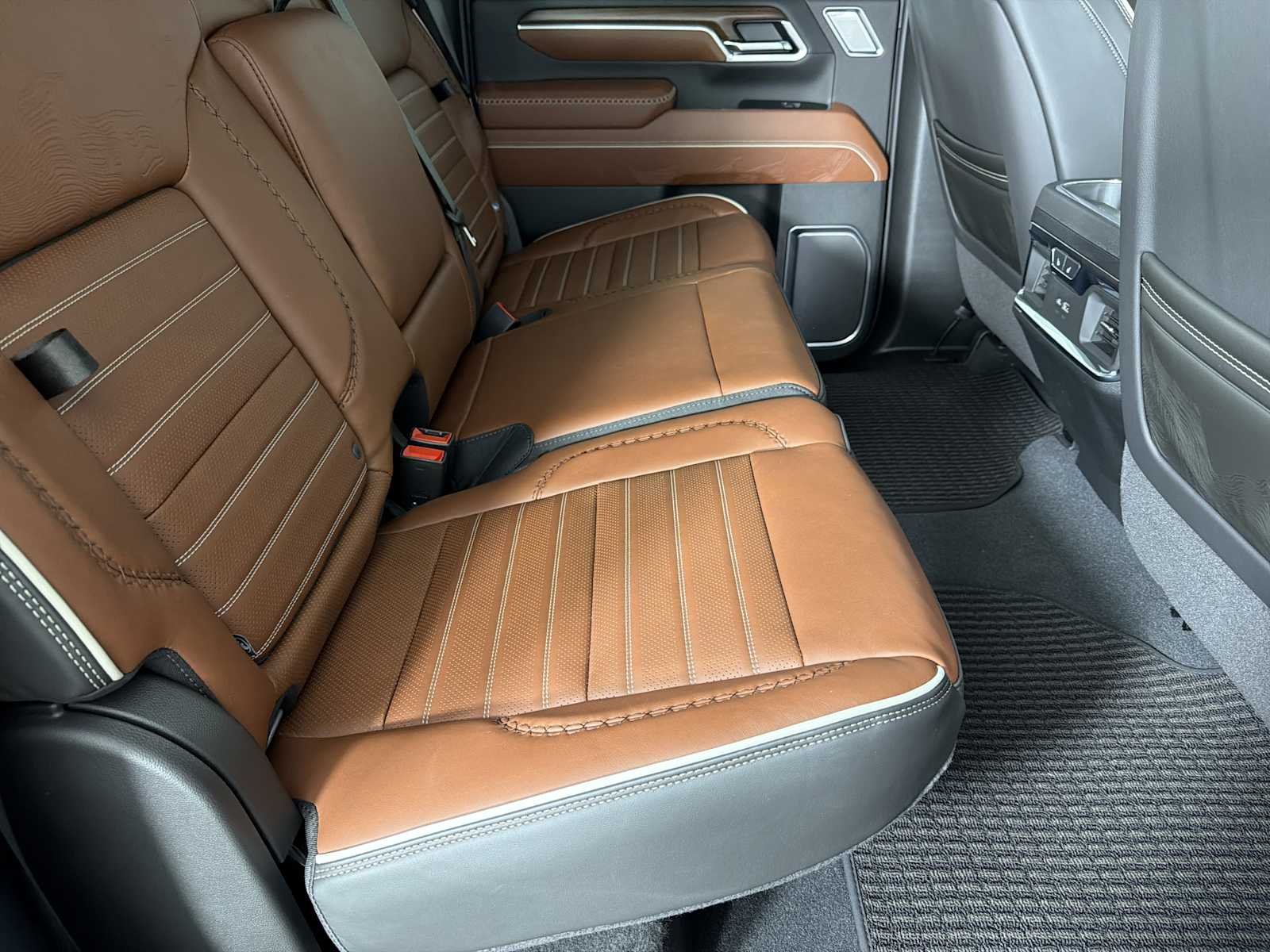 2026 GMC Sierra 2500HD Denali Ultimate - Photo 16