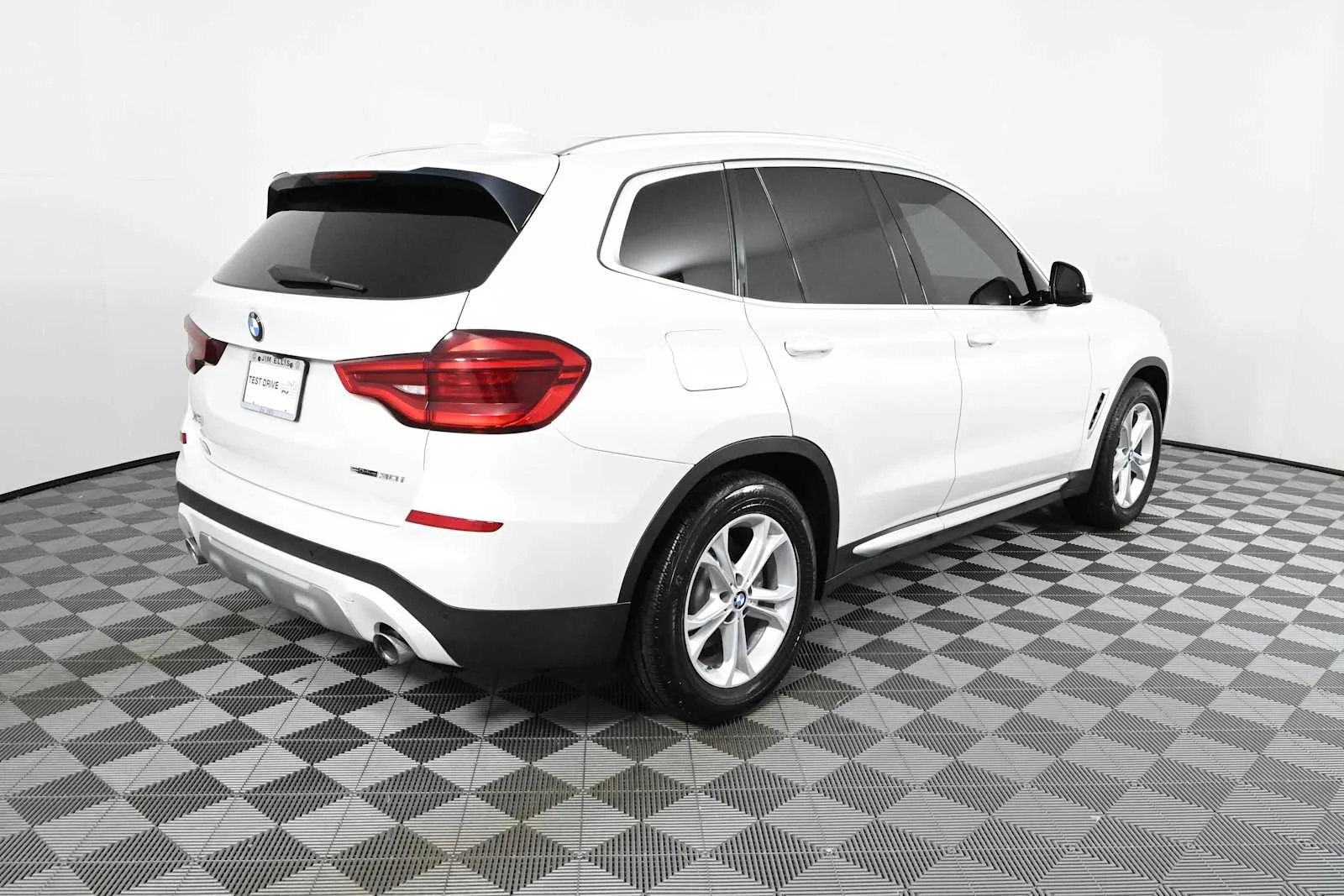 Used 2020 Mineral White Metallic BMW sDrive30i image 10
