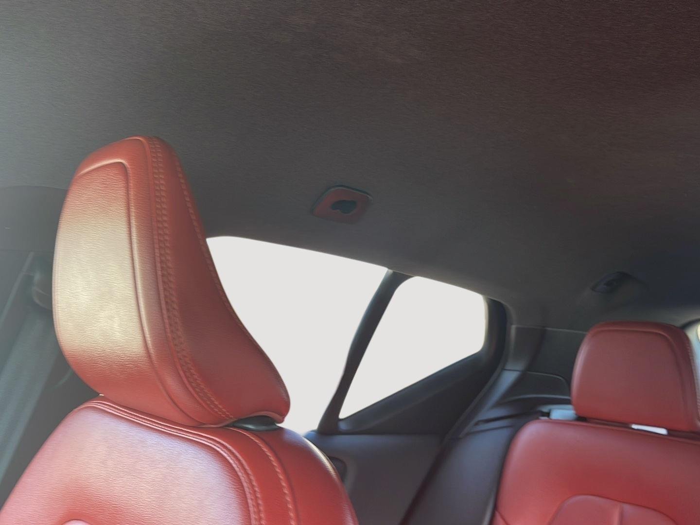 2019 Volvo XC40 Momentum - Photo 30