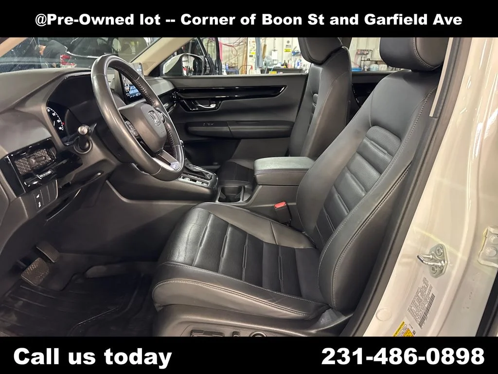 Used 2023  Honda EX-L image 13
