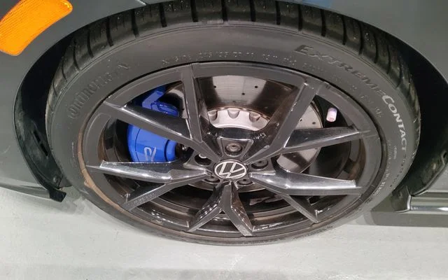 Used 2023 Black Volkswagen 2.0T image 38