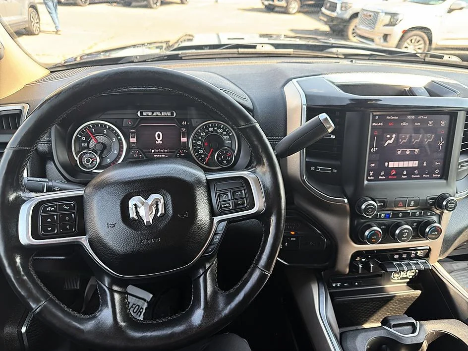 Used 2019 Diamond Black Crystal Pearlcoat Ram Laramie image 9