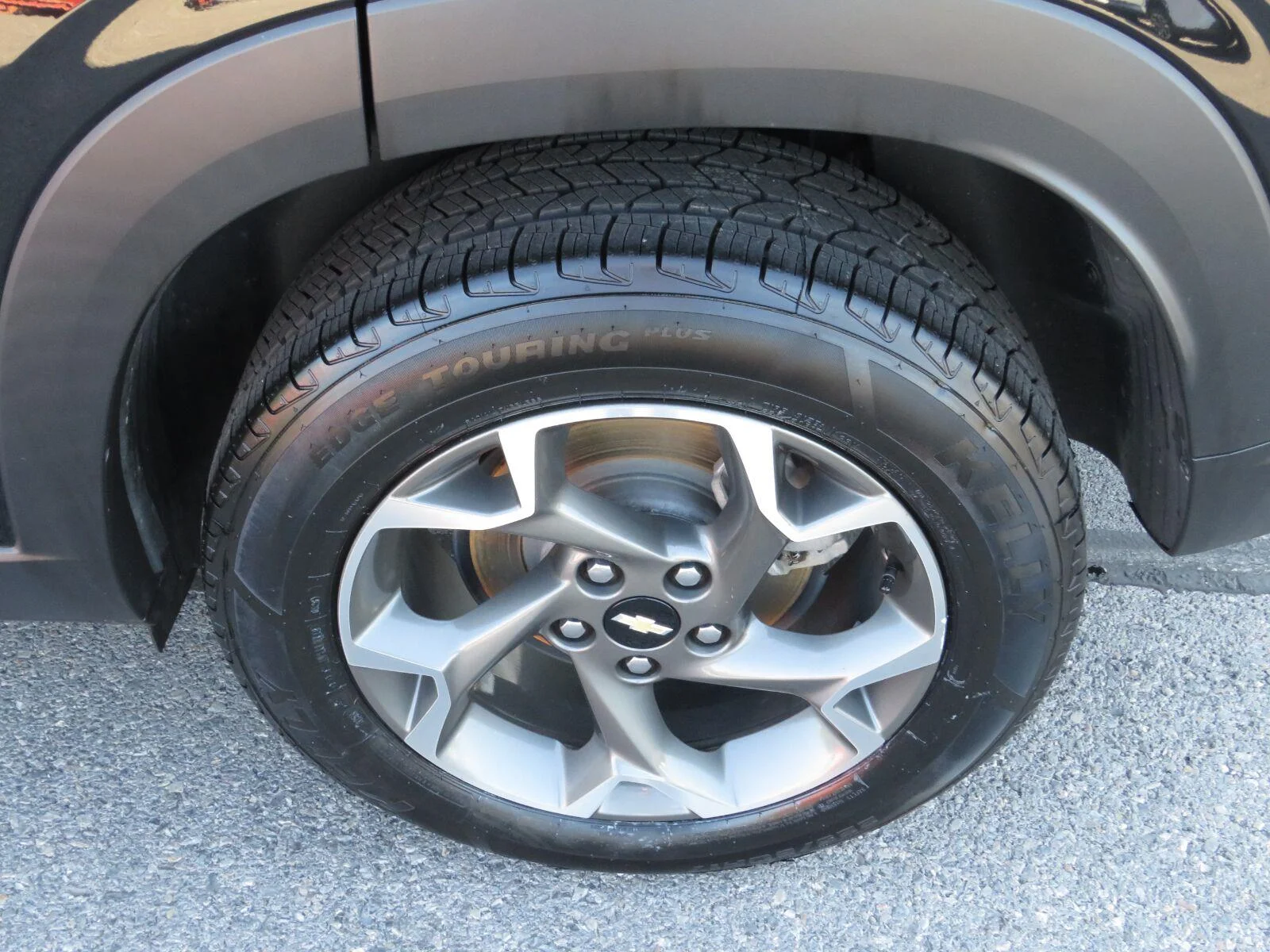 Used 2024 Mosaic Black Metallic Chevrolet LT image 15