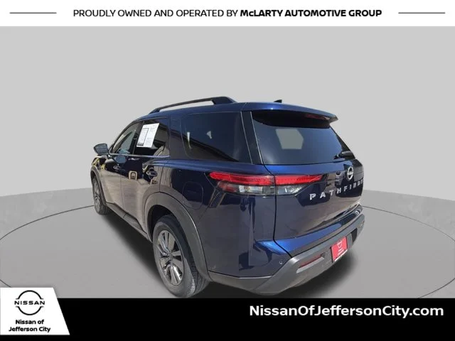 Used 2025 Blue Nissan SV image 6