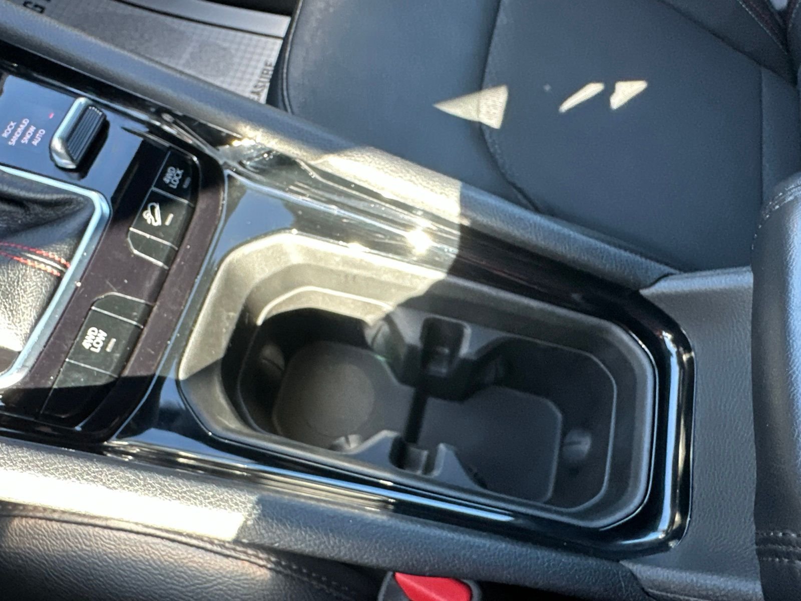 Used 2024 Silver Jeep Trailhawk image 67