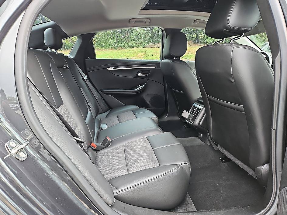 Used 2018 Nightfall Gray Metallic Chevrolet LT image 12