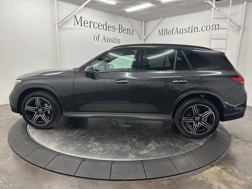 Used 2026 Gray Mercedes-Benz GLC 300 image 4