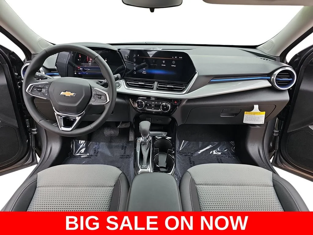 2026 Chevrolet Trax LT - Photo 9