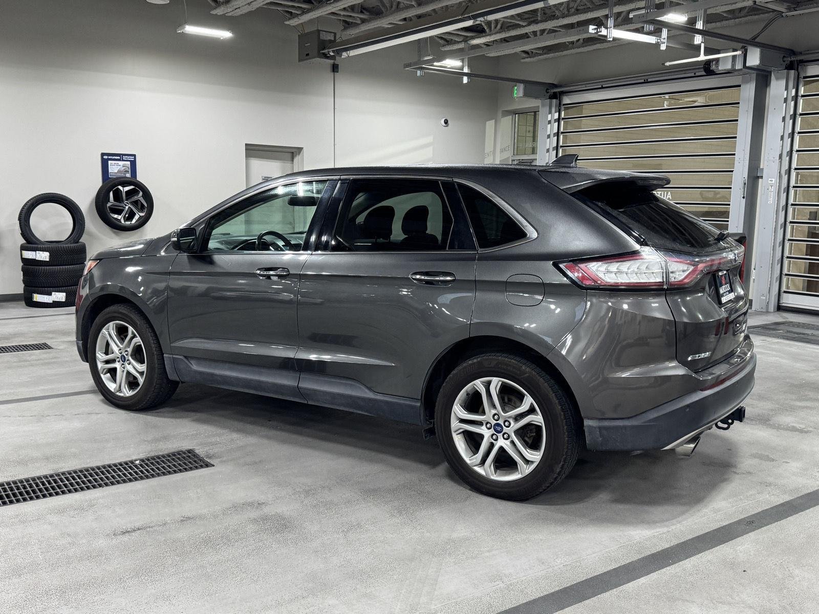 2017 Ford Edge Titanium - Photo 12