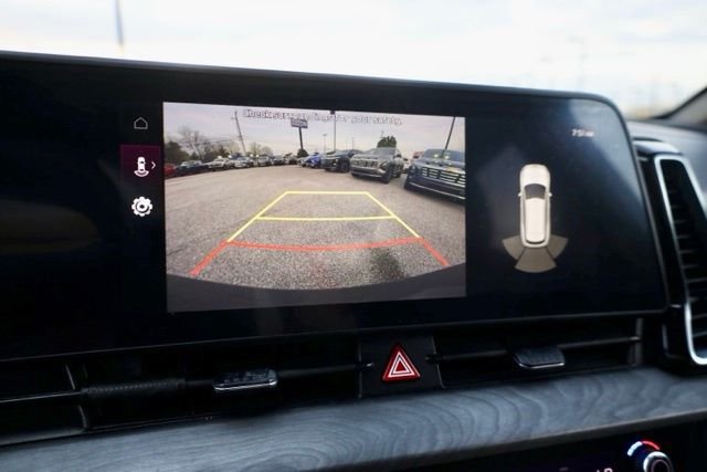Used 2023 Sapphire Blue Kia X-Line image 5