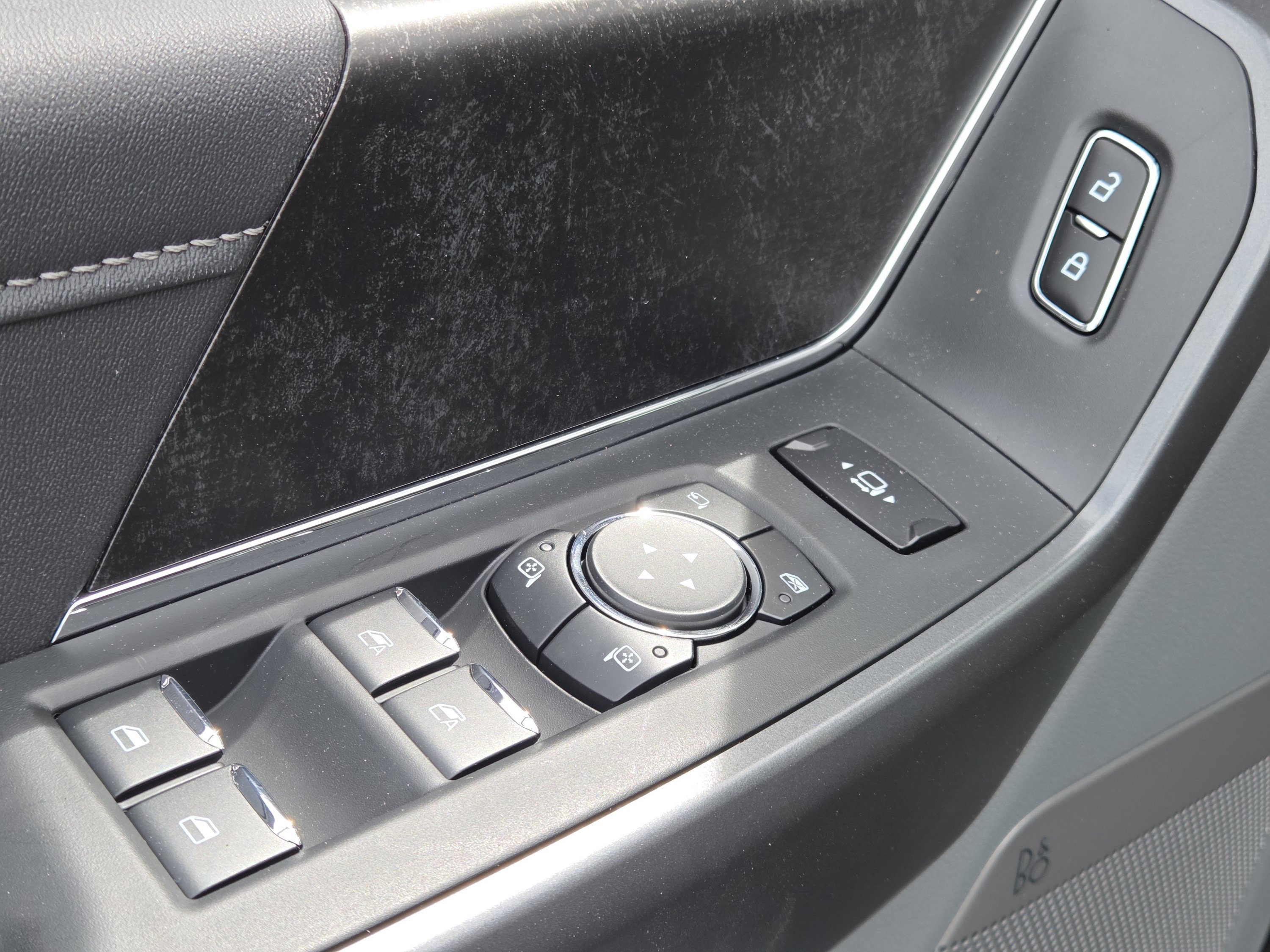 New 2026 Oxford White Ford XLT image 33