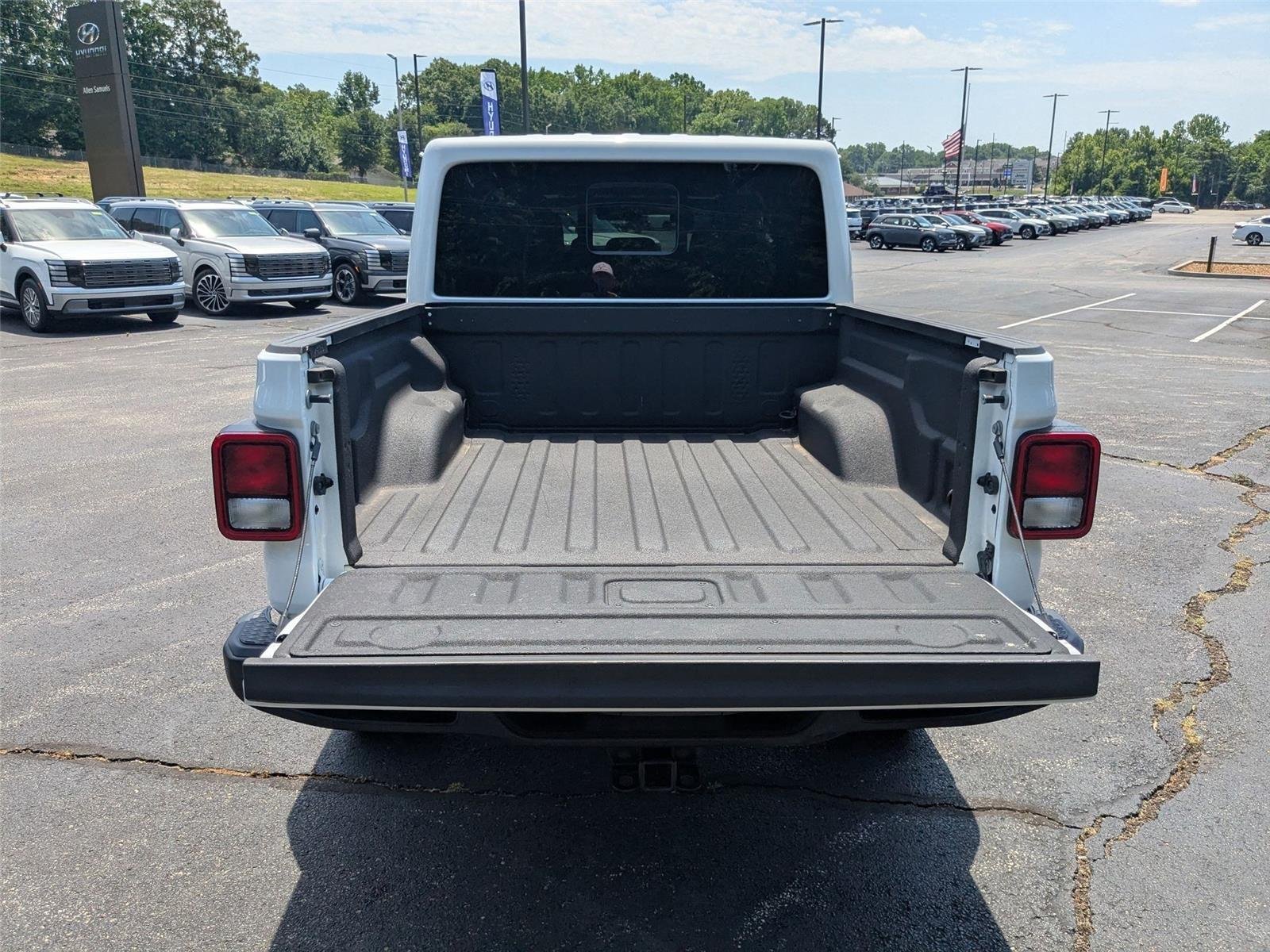 Used 2021 Bright White Clearcoat Jeep Overland image 6