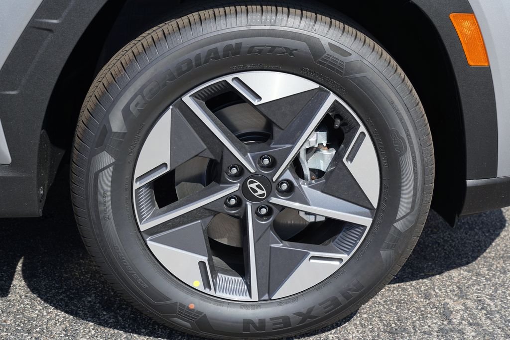 New 2026 Shimmering Silver Hyundai SEL image 23