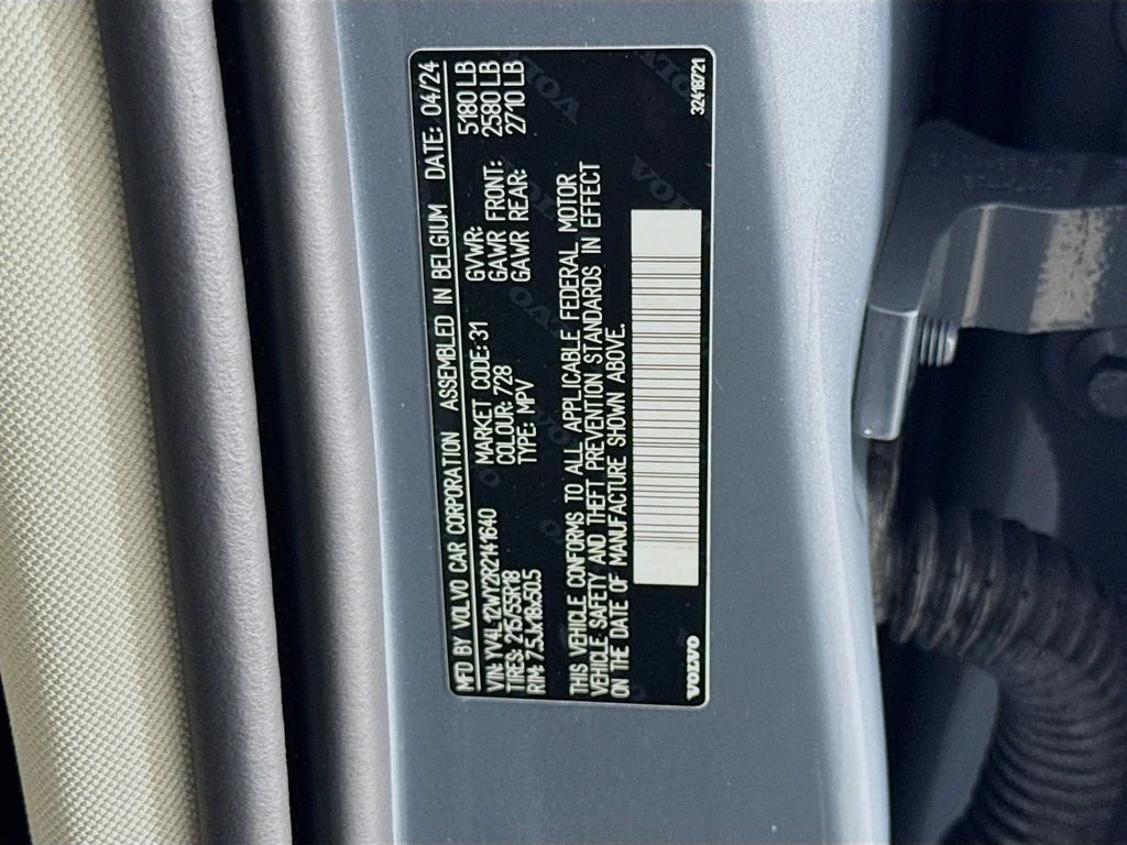 Certified Used 2024 Gray Volvo B5 Plus image 32