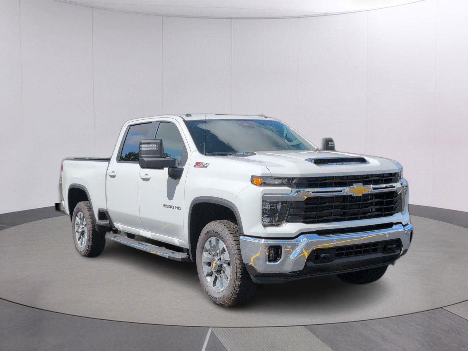 New 2026 Summit White Chevrolet LT image 17