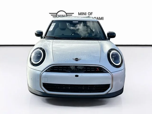 New 2026 White MINI Iconic image 2