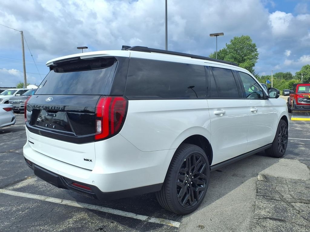 New 2027 Star White Metallic Tri-Coat Ford MAX Platinum image 4