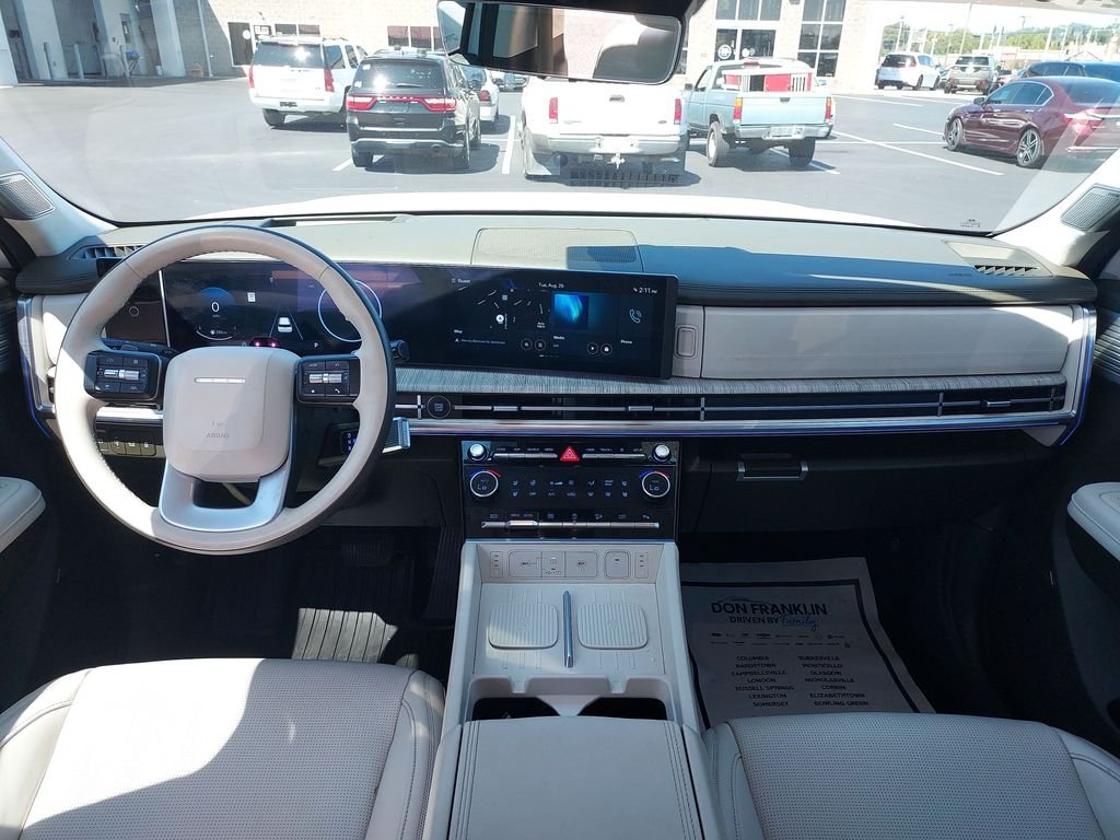 Used 2025 White Hyundai Calligraphy image 15