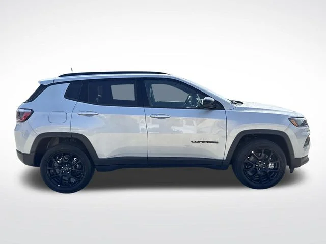 New 2026 Silver Jeep Latitude image 9