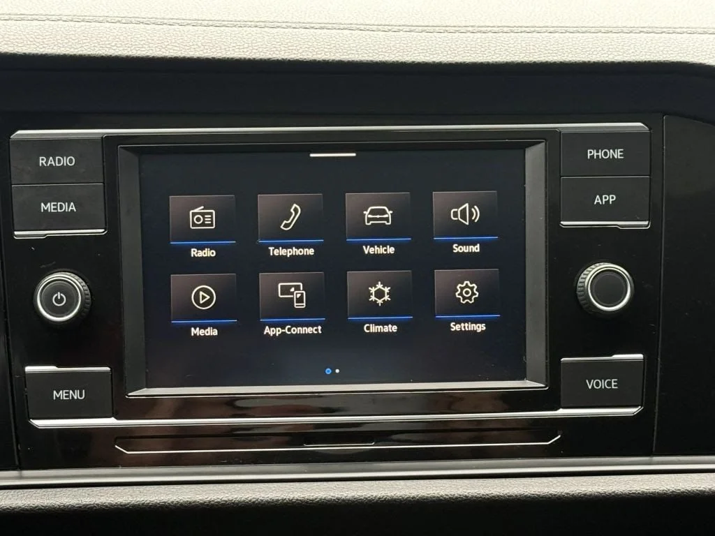 Used 2020 Black Uni Volkswagen SE Automatic (SULEV) w/ Cold Weather Pkg image 22