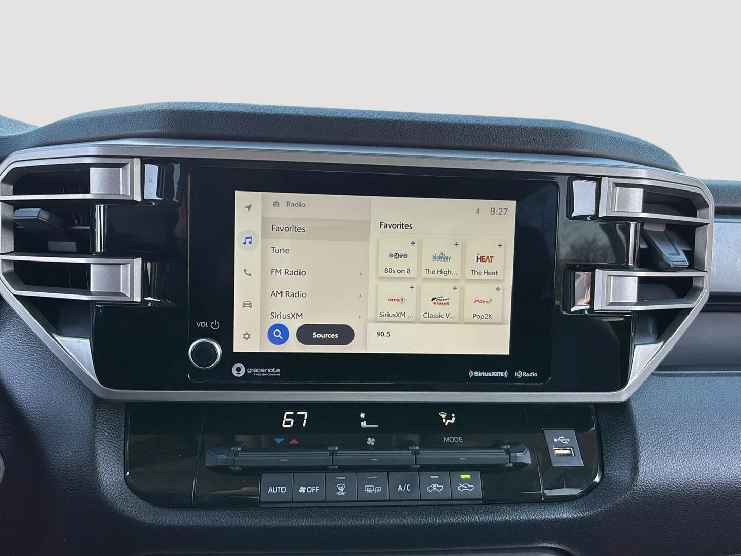 Used 2023 Ice Cap Toyota SR5 image 29
