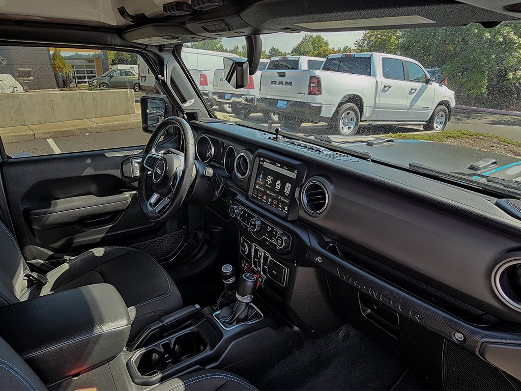 Used 2022 Gray Jeep Unlimited Rubicon 4xe image 31