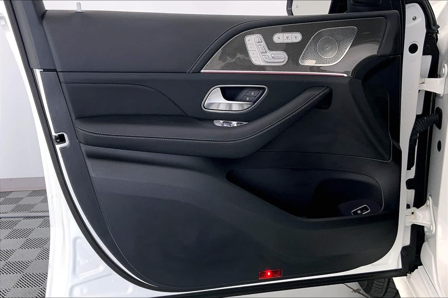 Certified Used 2023 Polar White Mercedes-Benz AMG® GLE 53 image 24