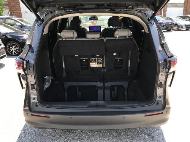 Used 2025 Magnetic Gray Metallic Toyota XLE image 27