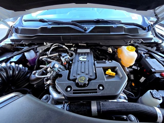 New 2026 Bright White Clearcoat RAM Tradesman image 24