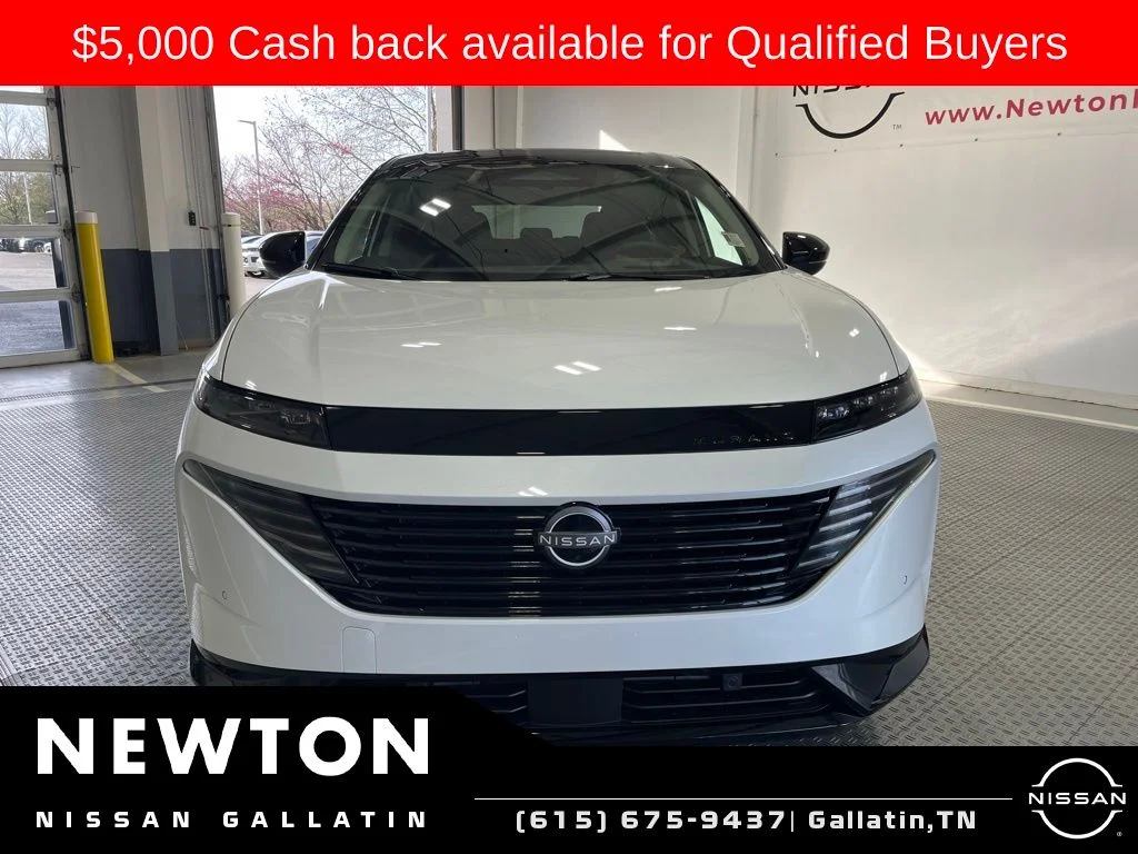 New 2026 Everest White Pearl Tricoat/Super Black Nissan Platinum image 3