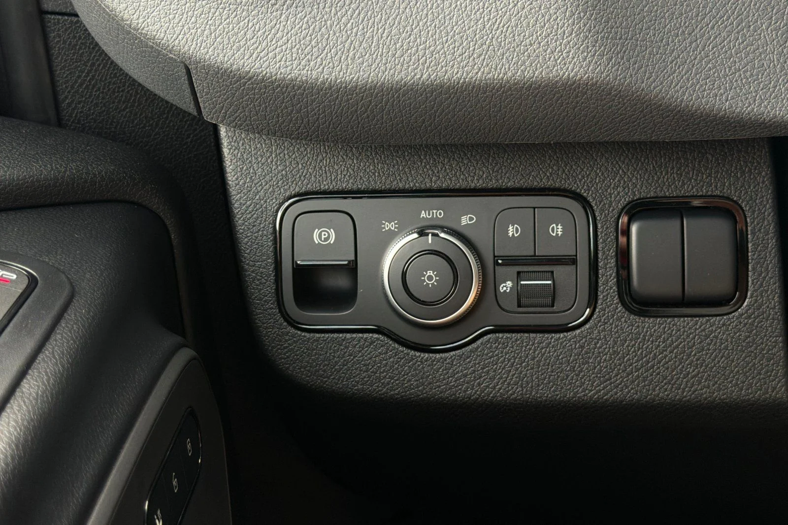 New 2026 Gray Mercedes-Benz Passenger 144 WB image 25