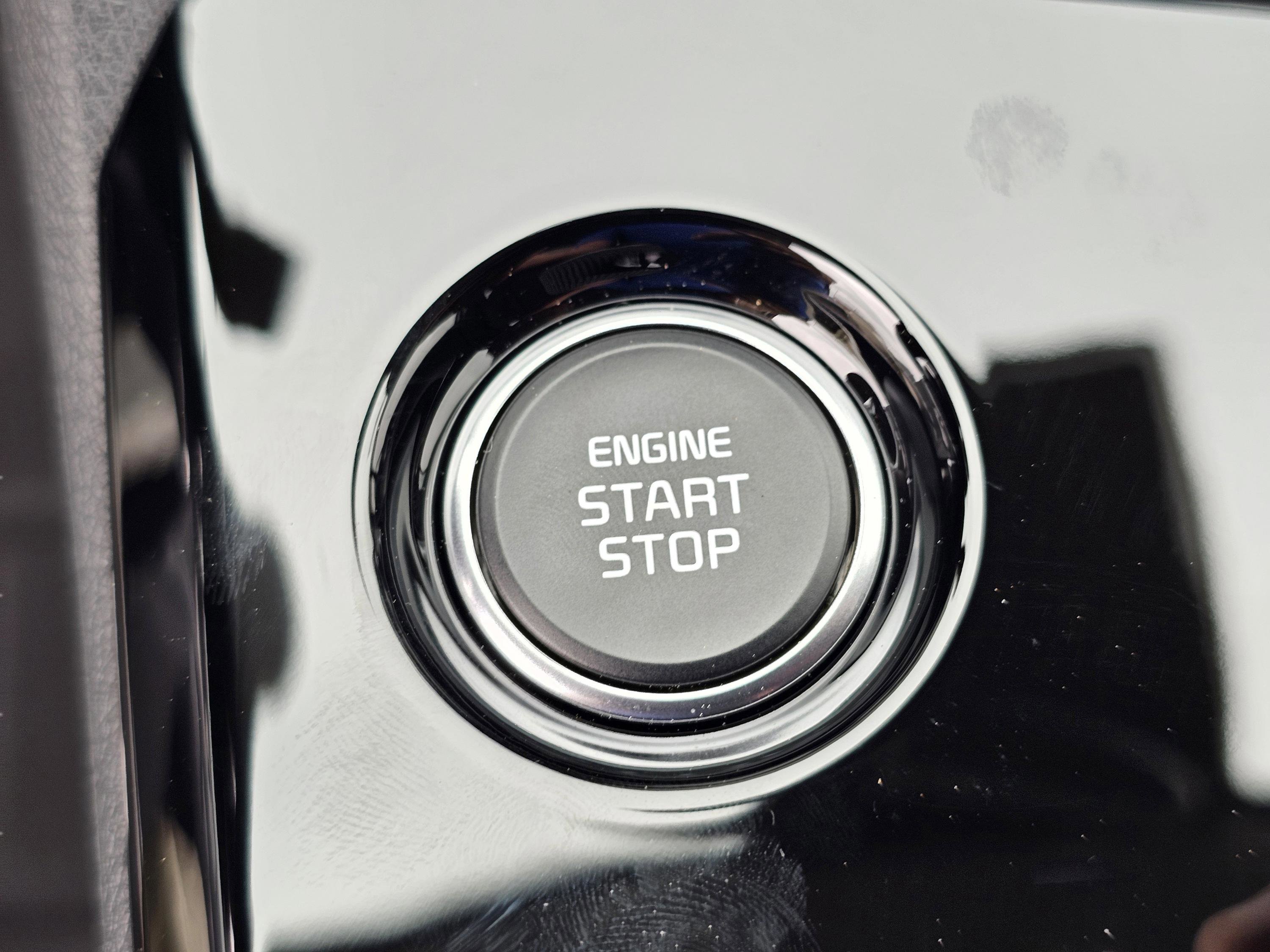 2025 Kia Sportage EX Hybrid - Photo 24