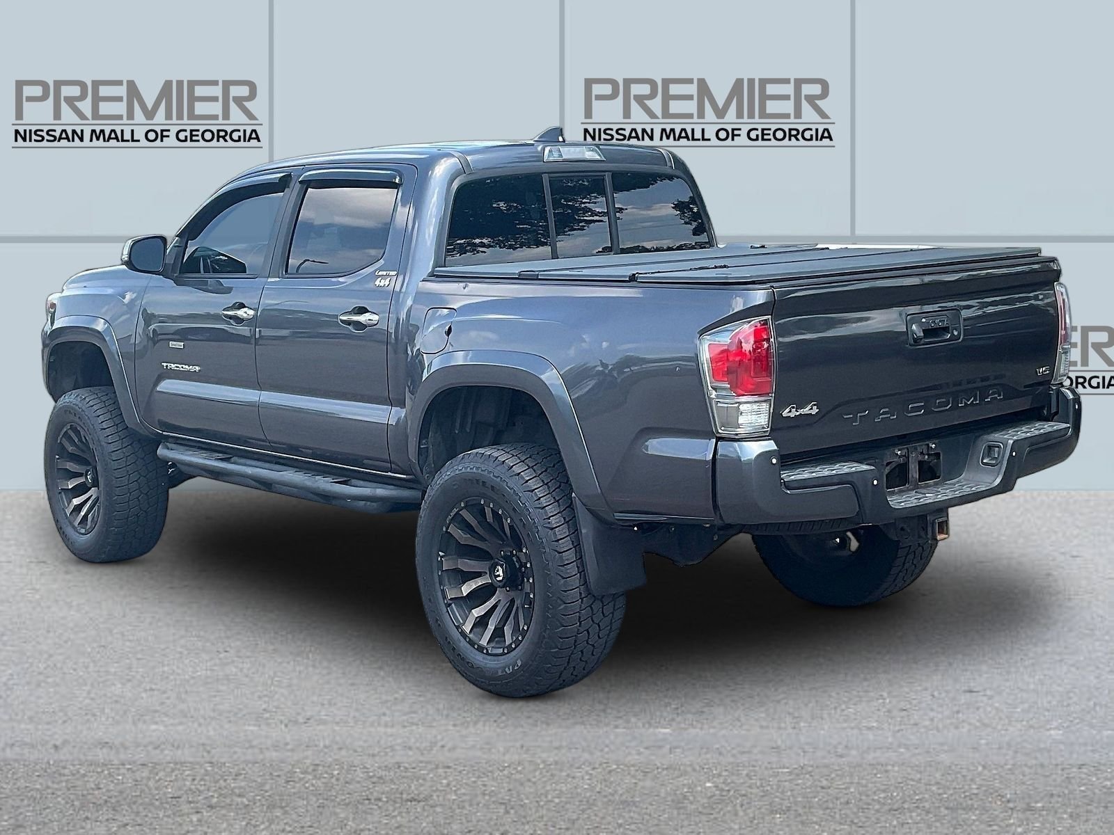 Used 2016 Gray Toyota Limited image 5