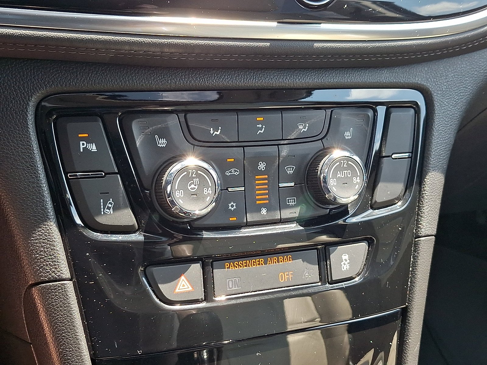2018 Buick Encore Premium - Photo 16