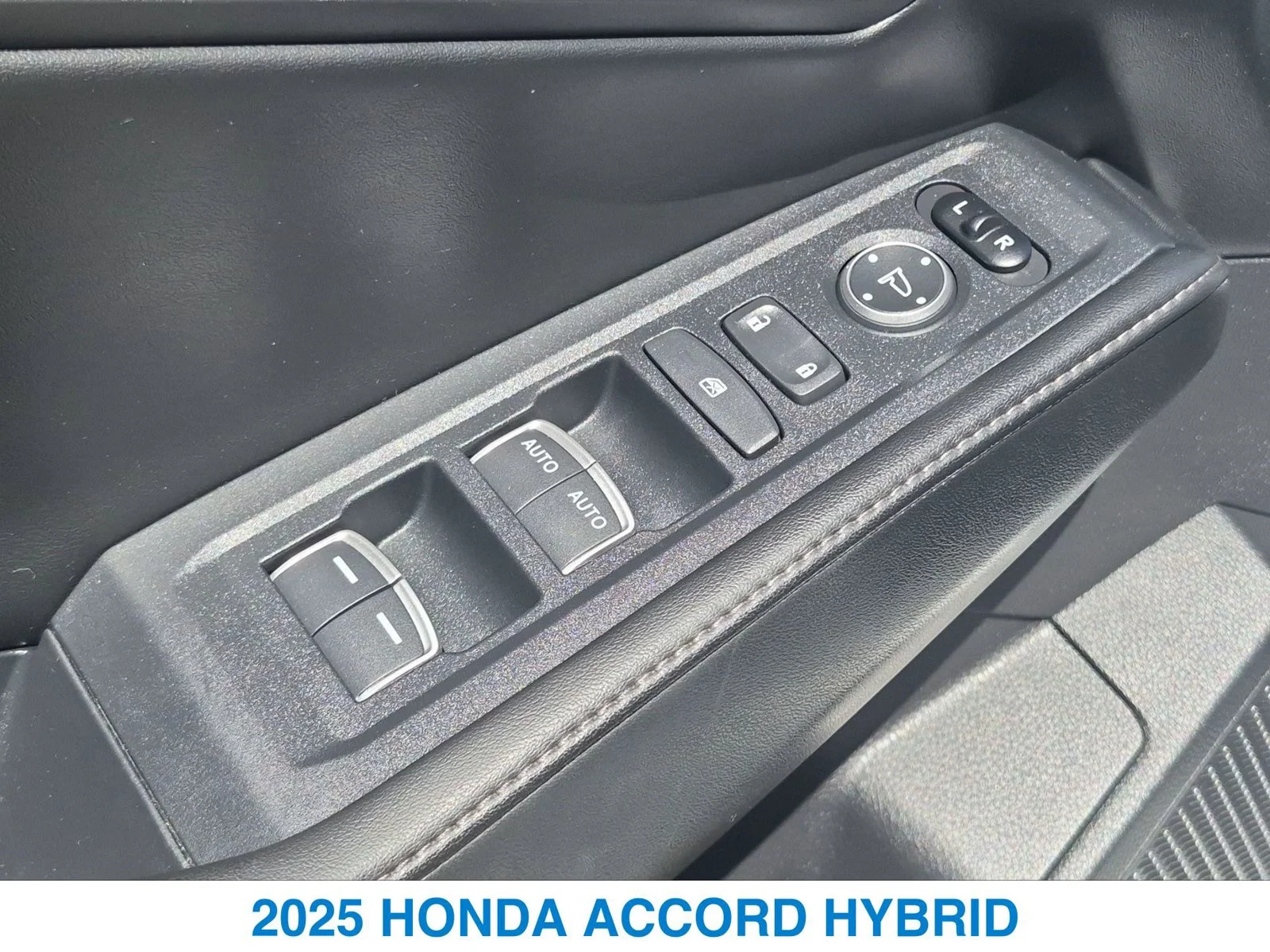 Used 2025 White Honda Sport image 13