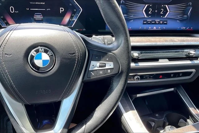 Certified Used 2024 Mineral White Metallic BMW xDrive40i image 18