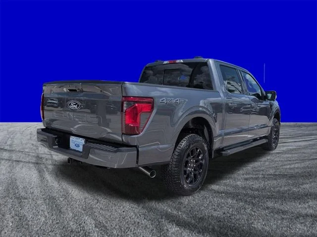 New 2026 Carbonized Gray Metallic Ford XLT image 4