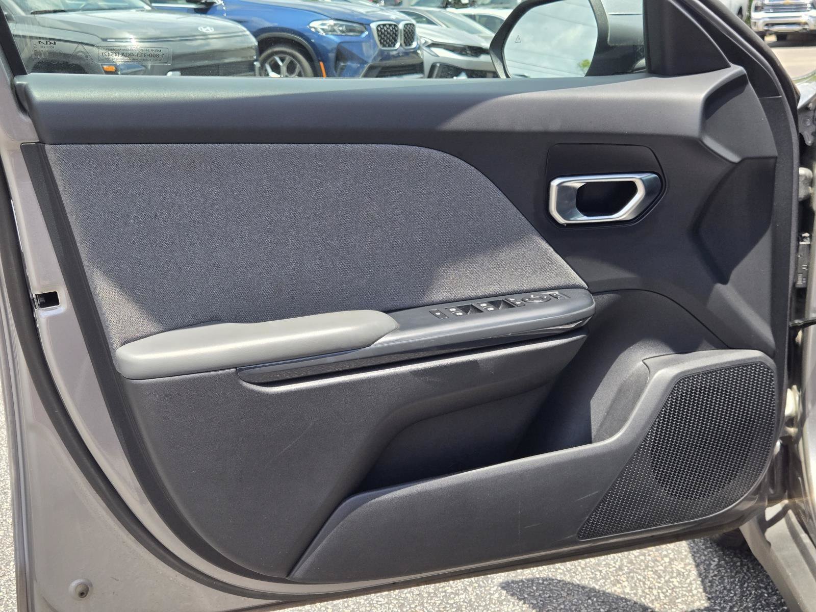 2025 Kia K4 EX - Photo 18