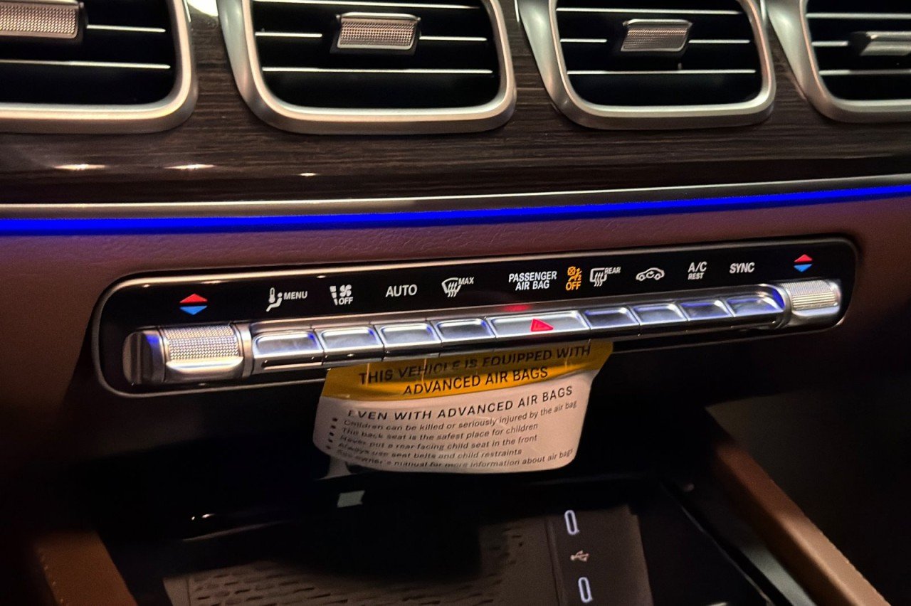 New 2026 Obsidian Black Metallic Mercedes-Benz GLS 450 4MATIC® SUV image 21