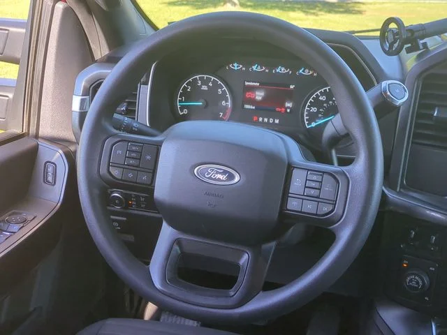 Used 2021 Red Ford XL image 31