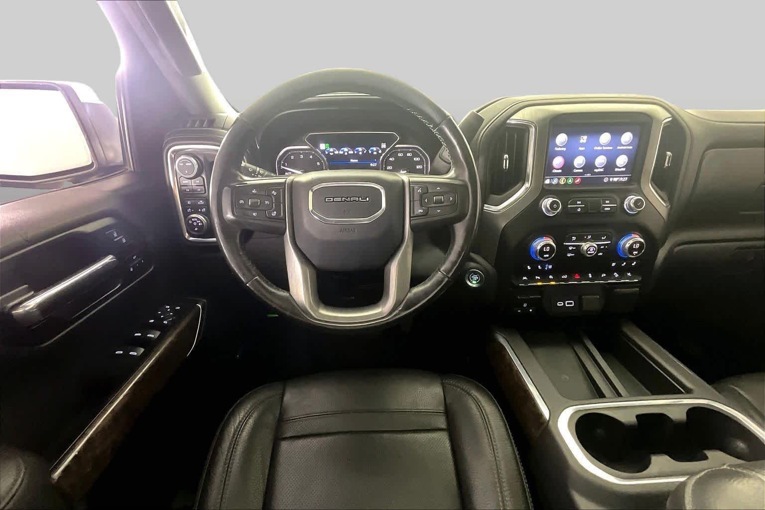 Used 2020 White Frost Tricoat GMC Denali image 3
