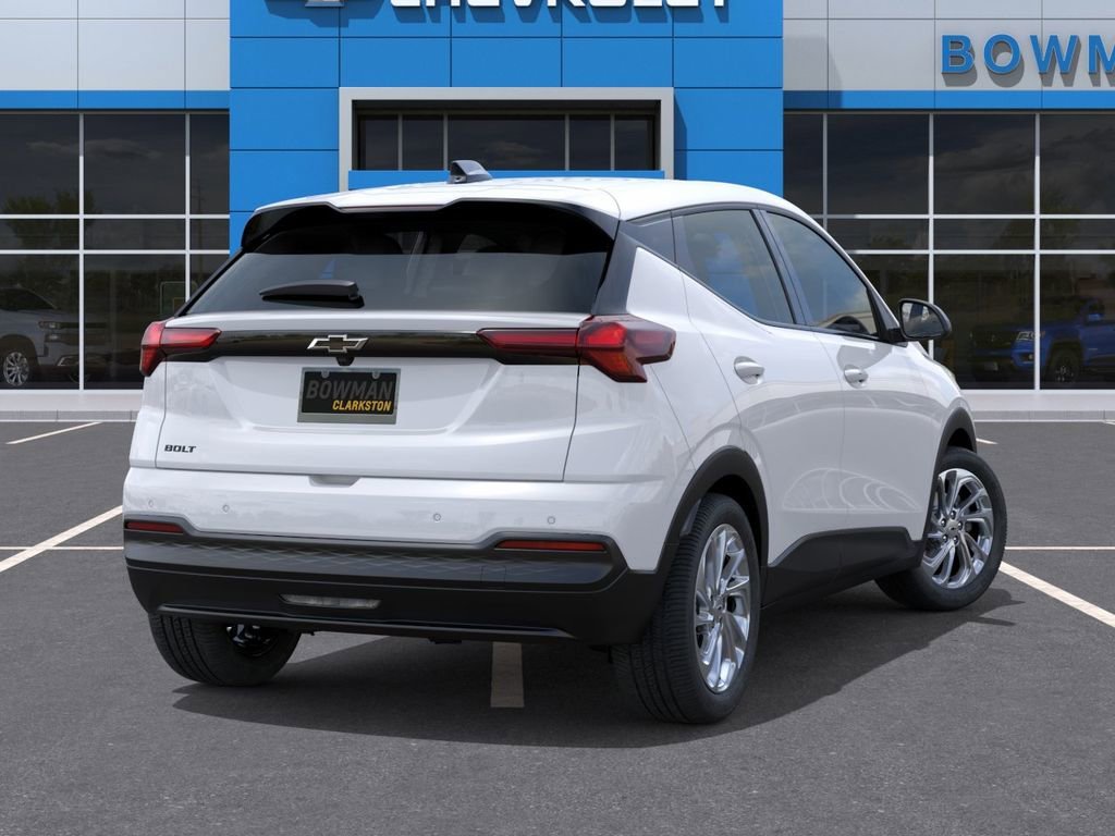 2027 Chevrolet Bolt LT - Photo 5