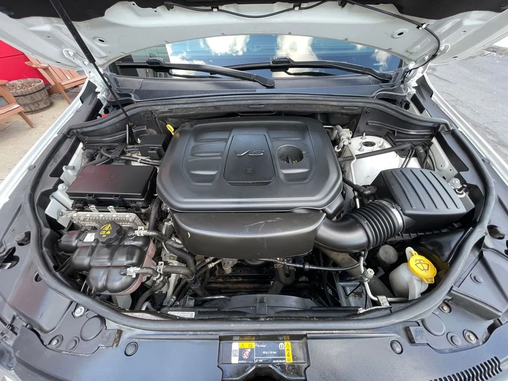 Used 2022 White Jeep Laredo X image 32