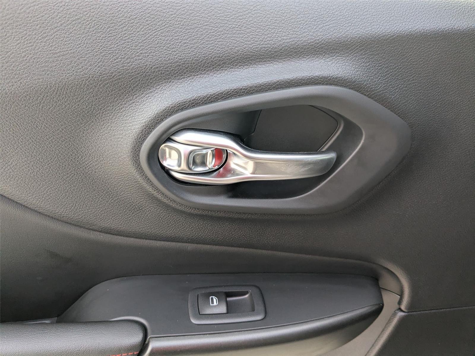 Used 2022 GRAY Jeep Trailhawk image 23