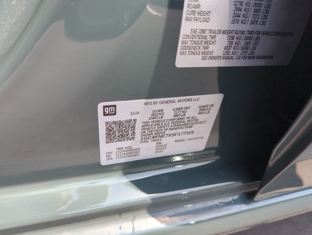 Used 2025 Gray Chevrolet LT image 39