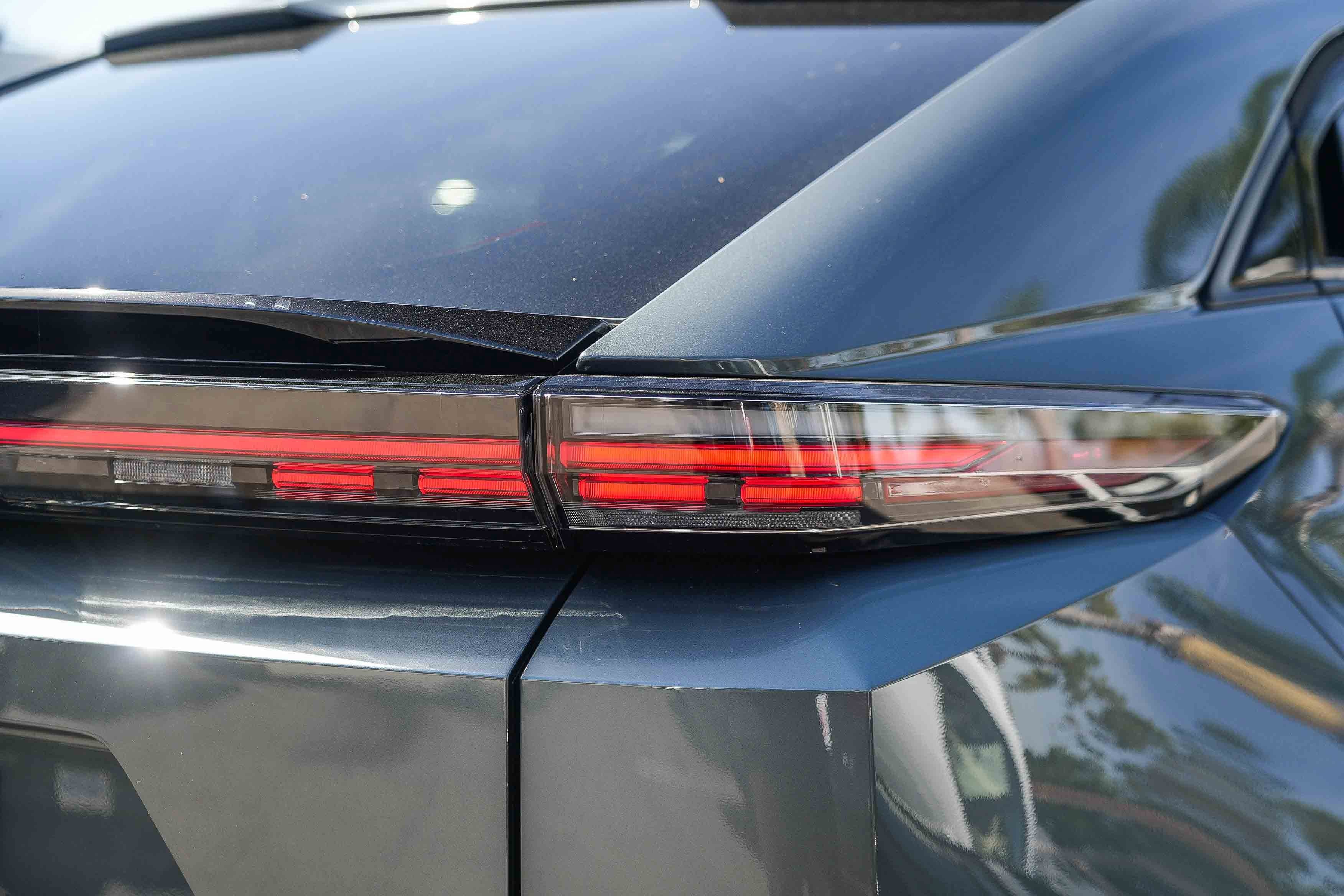 2026 Toyota C-HR XSE - Photo 9